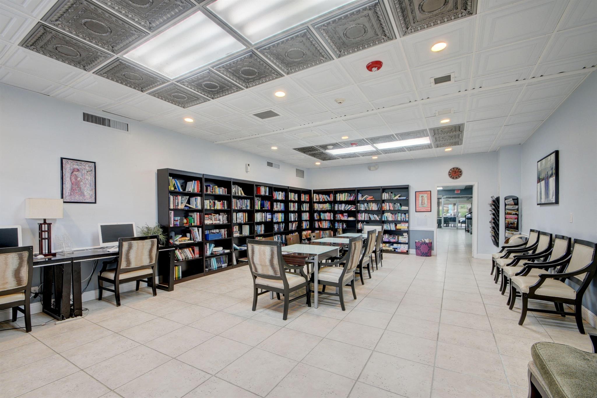 GOLDEN LAKES VILLAGE - Residential Lease