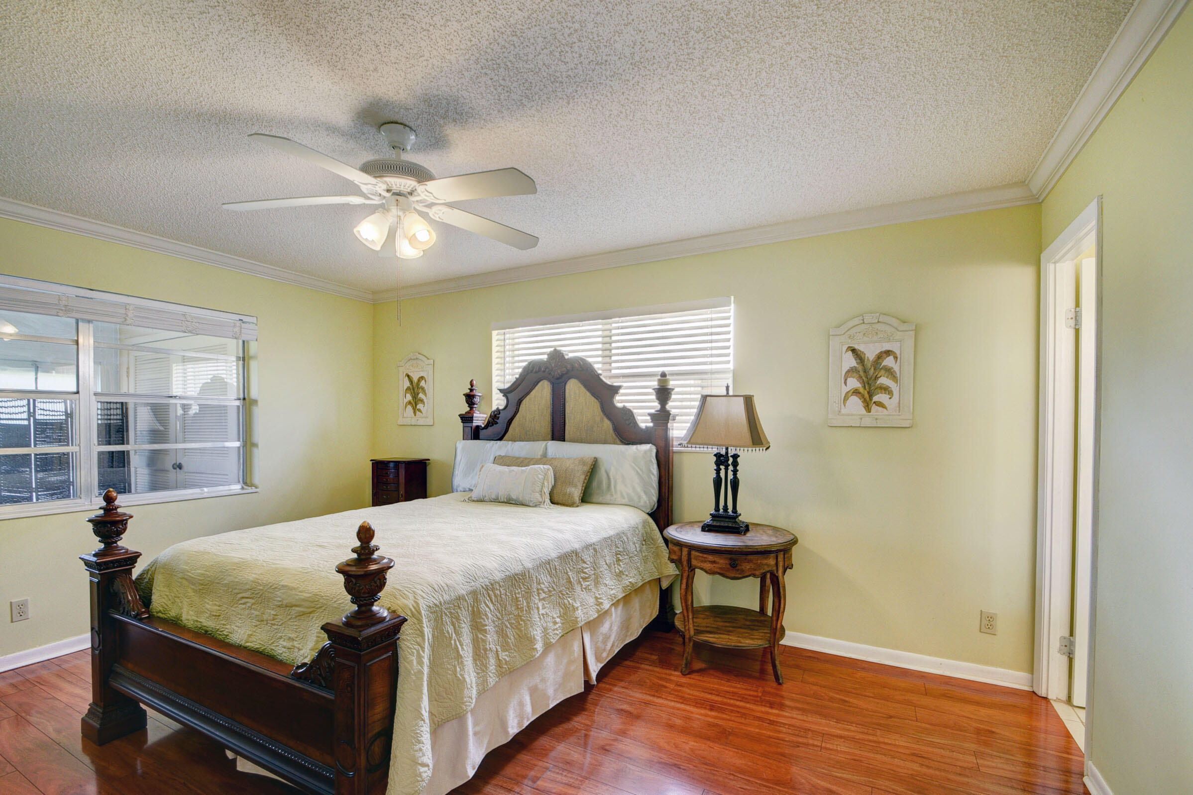 GOLDEN LAKES VILLAGE - Residential Lease