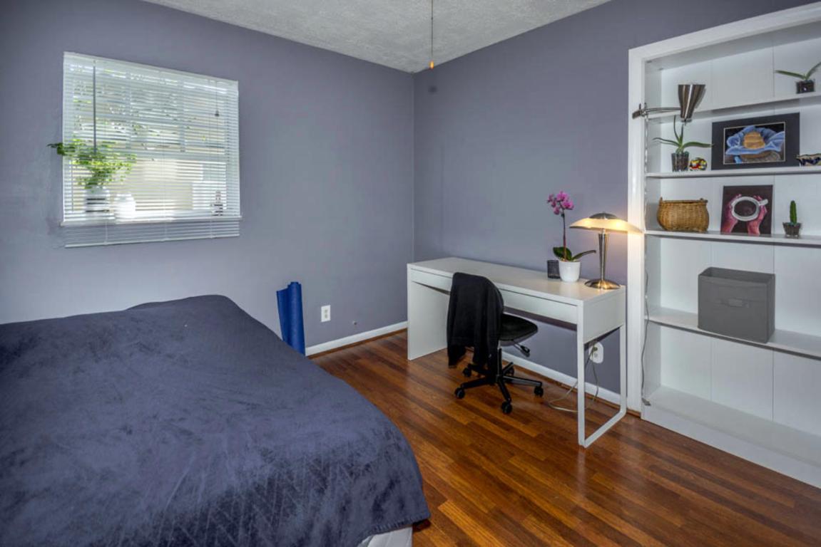 COUNTRY CLUB ACRES 5 - Residential