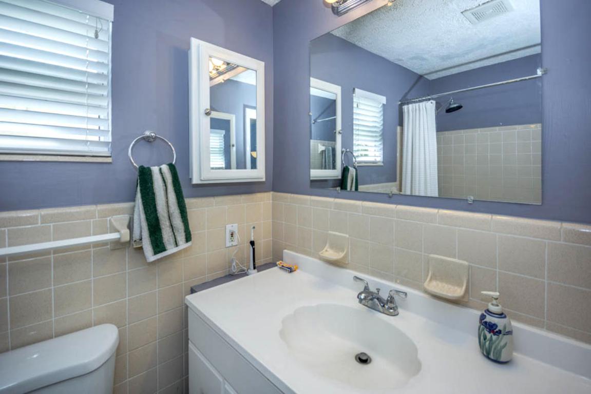 COUNTRY CLUB ACRES 5 - Residential