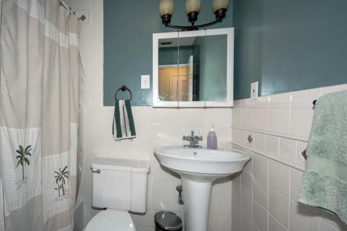 COUNTRY CLUB ACRES 5 - Residential