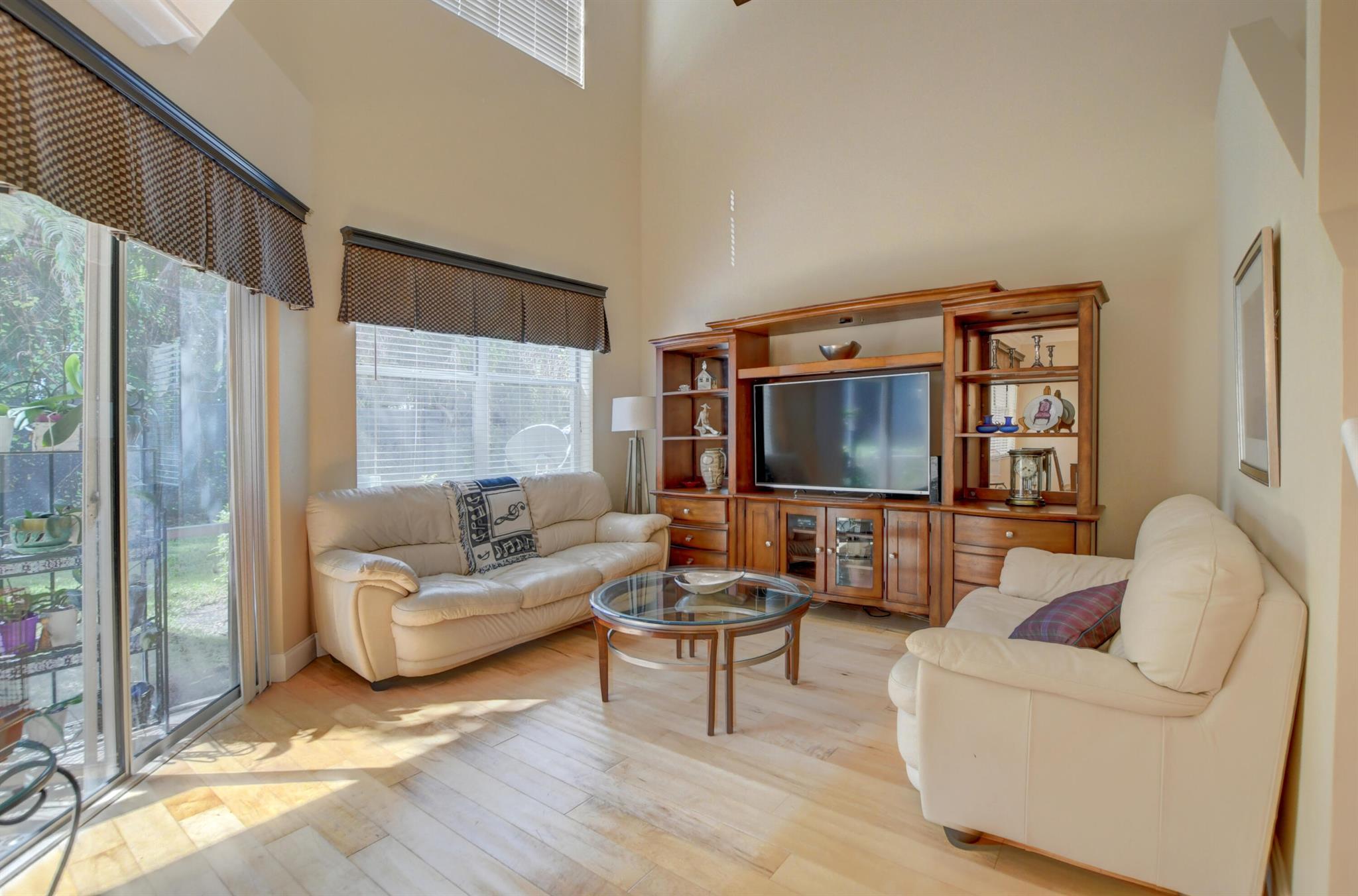 MISSION BAY PAR F PH 1 - Residential