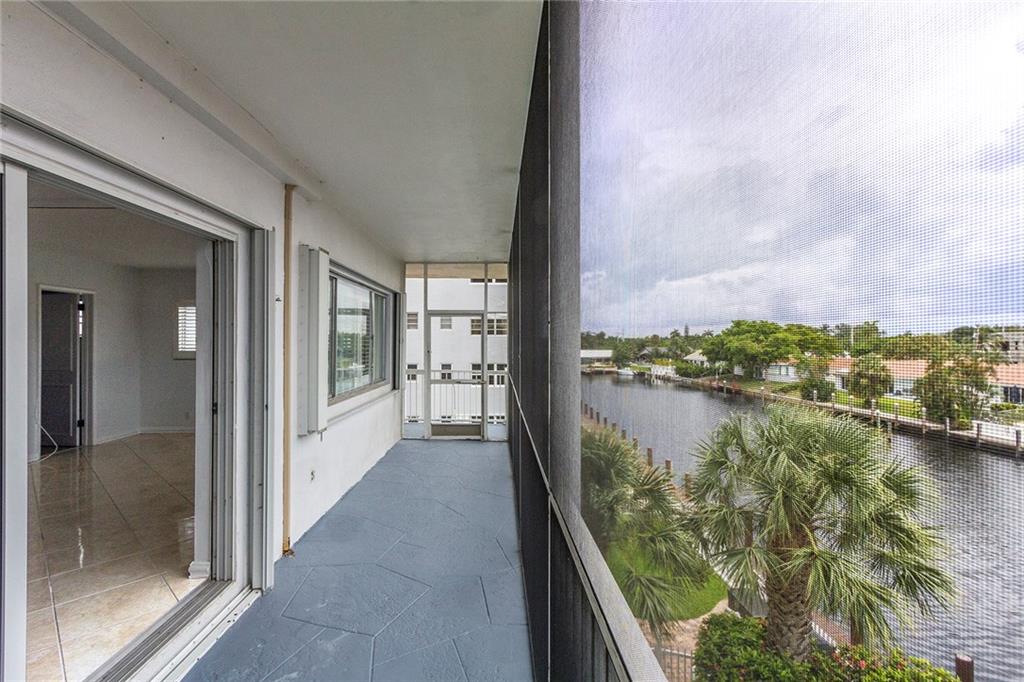 BARCLAY SQUARE - Residential