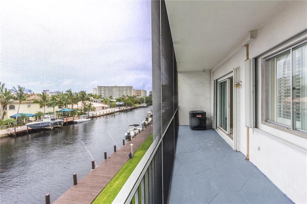 BARCLAY SQUARE - Residential