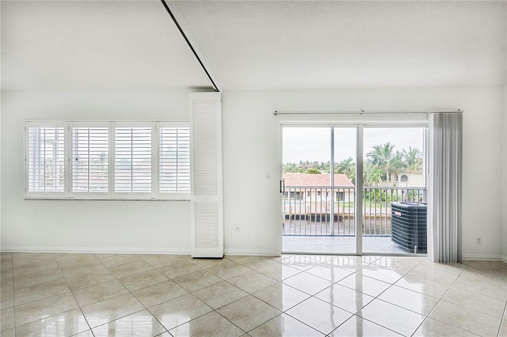 BARCLAY SQUARE - Residential