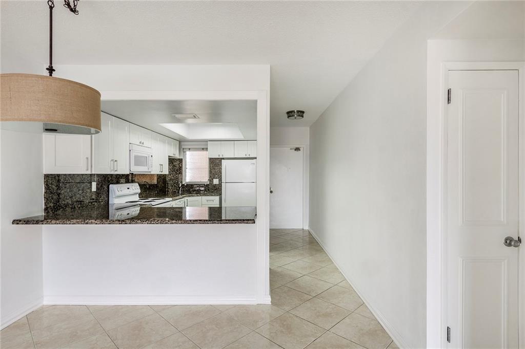 BARCLAY SQUARE - Residential