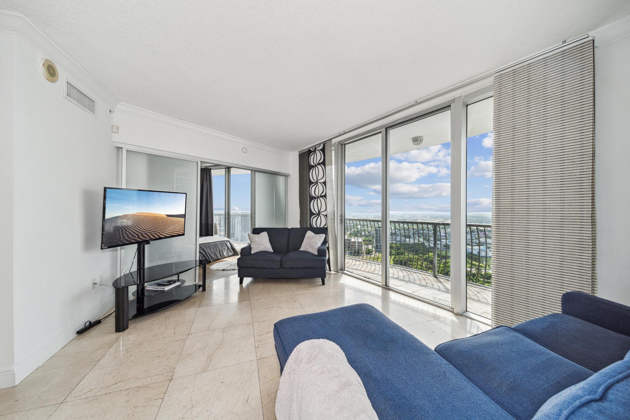 OPERA TOWER CONDO - Residential Lease