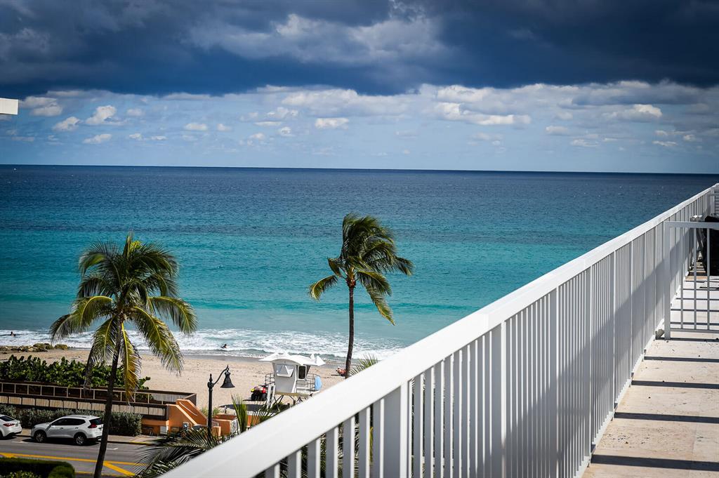 FOUR HUNDRED SO OCEAN BLVD CONDO - Residential