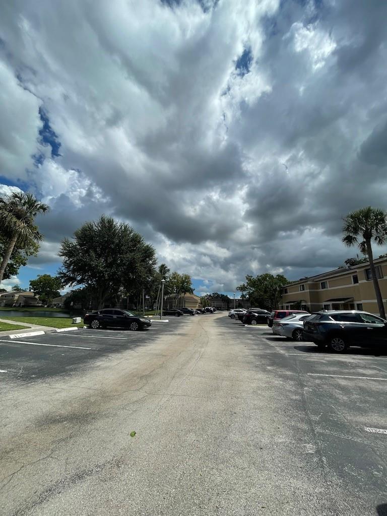 The Palms Of Pembroke Con - Residential Lease