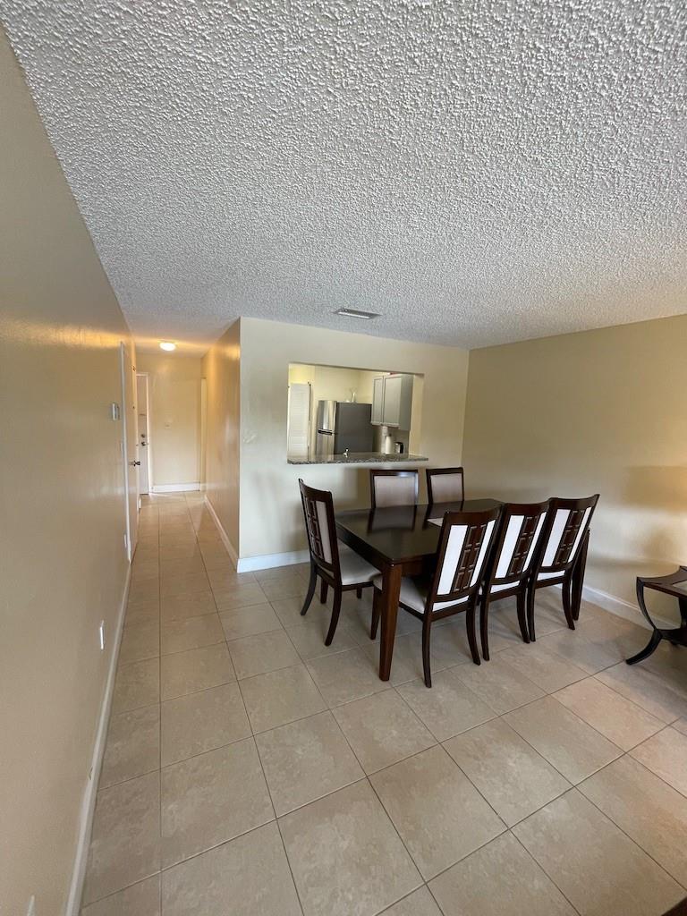 The Palms Of Pembroke Con - Residential Lease