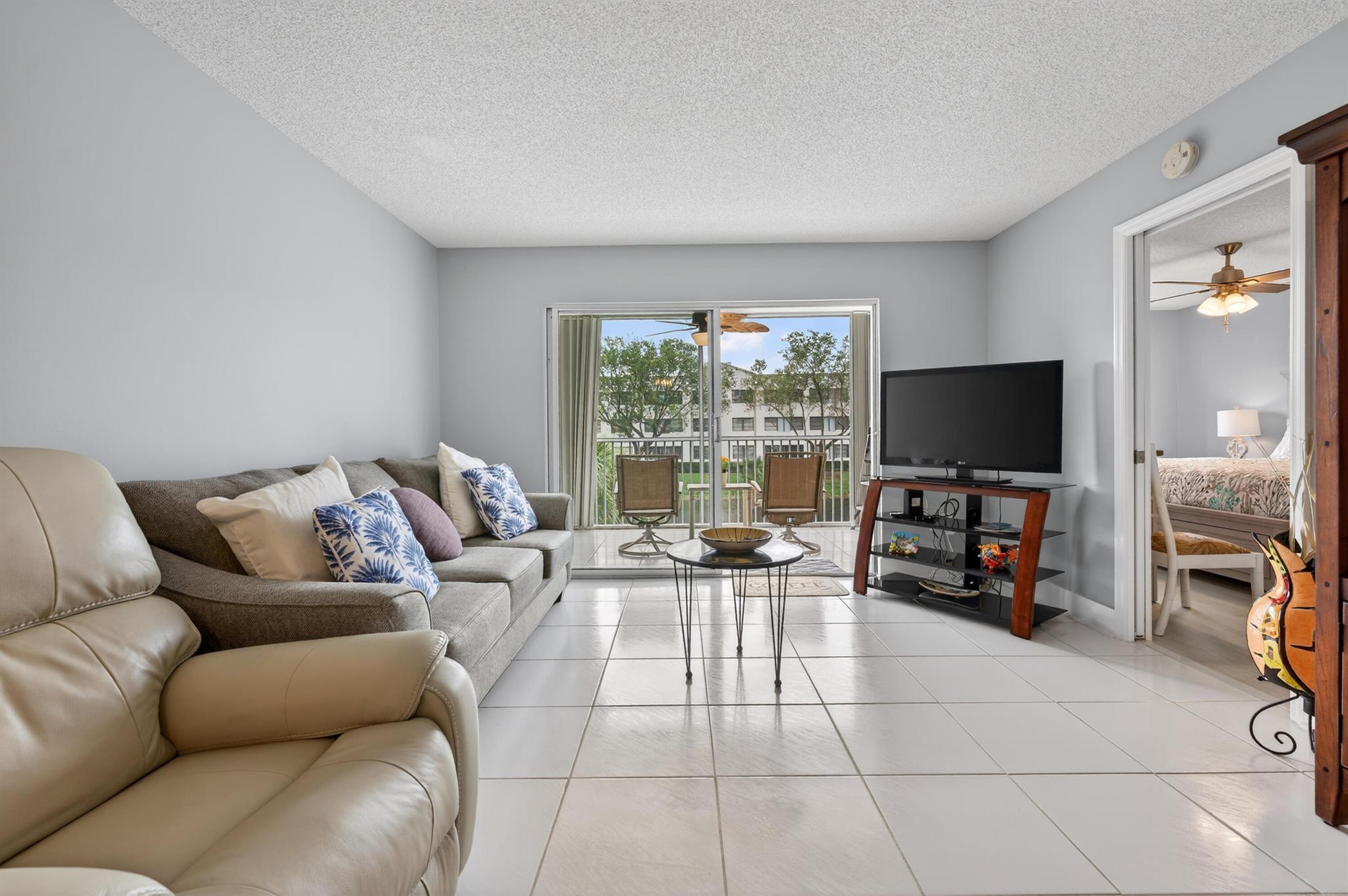 DEVON CONDOMINIUM - Residential