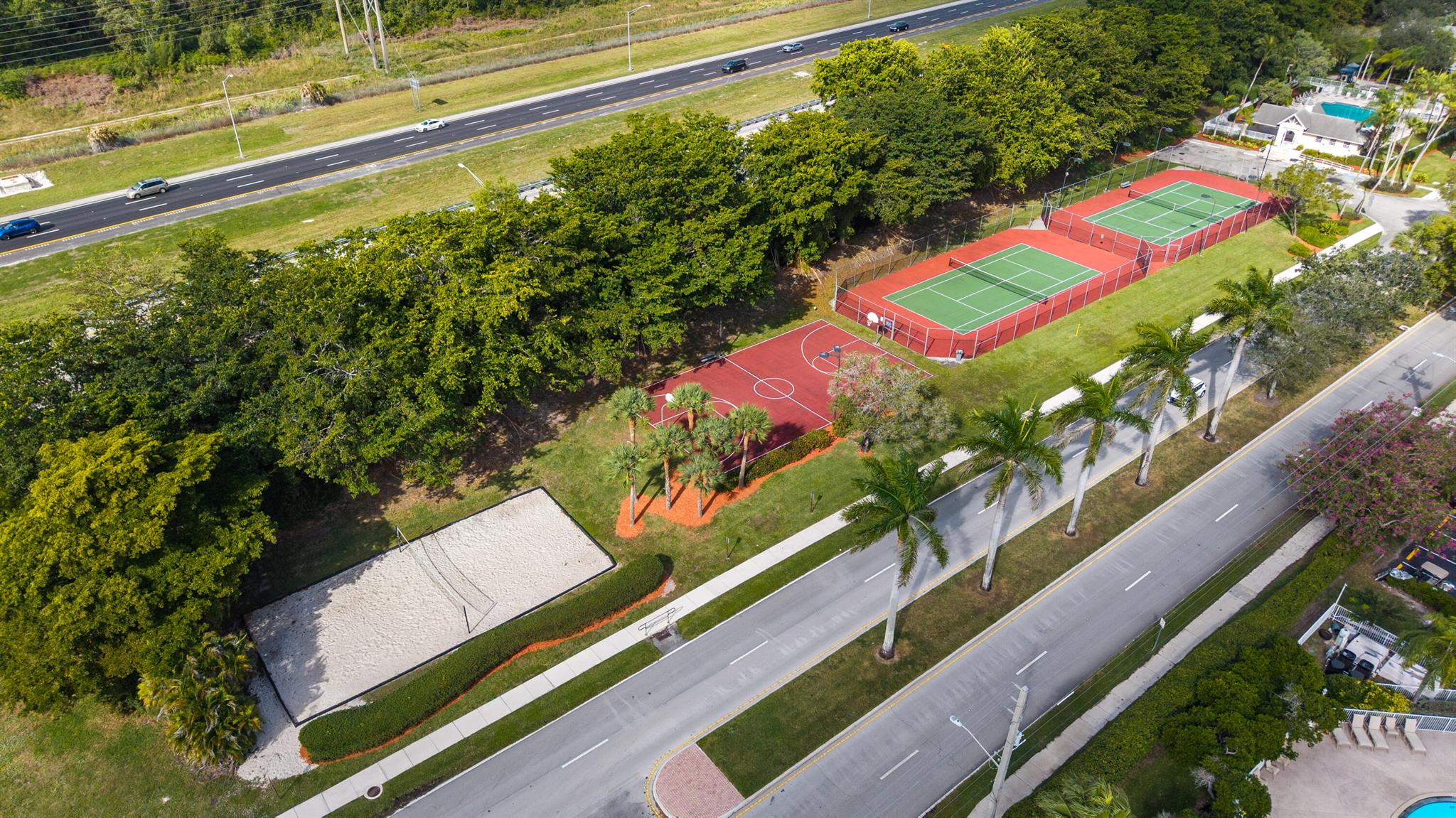 DEVON CONDOMINIUM - Residential