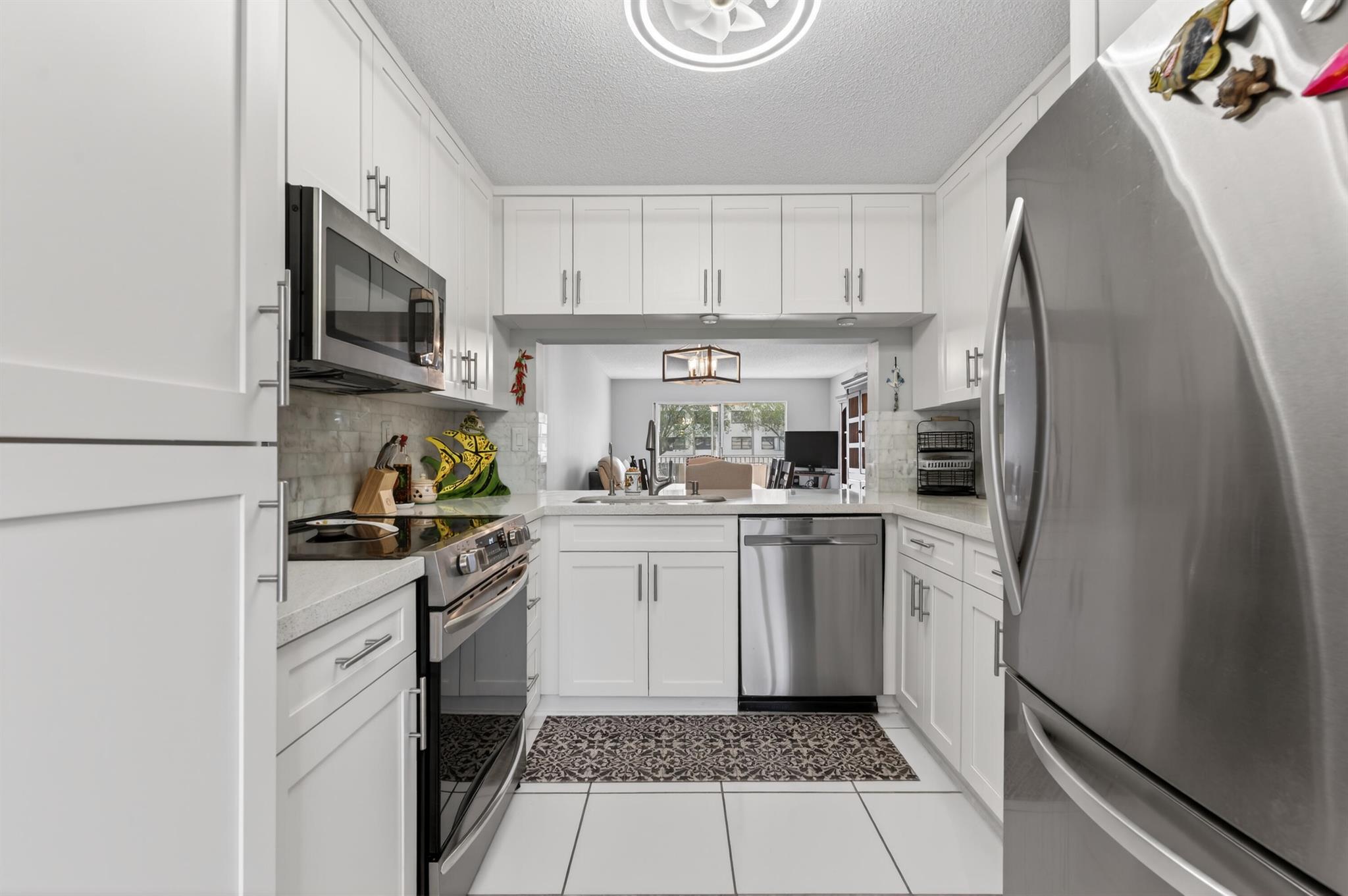 DEVON CONDOMINIUM - Residential