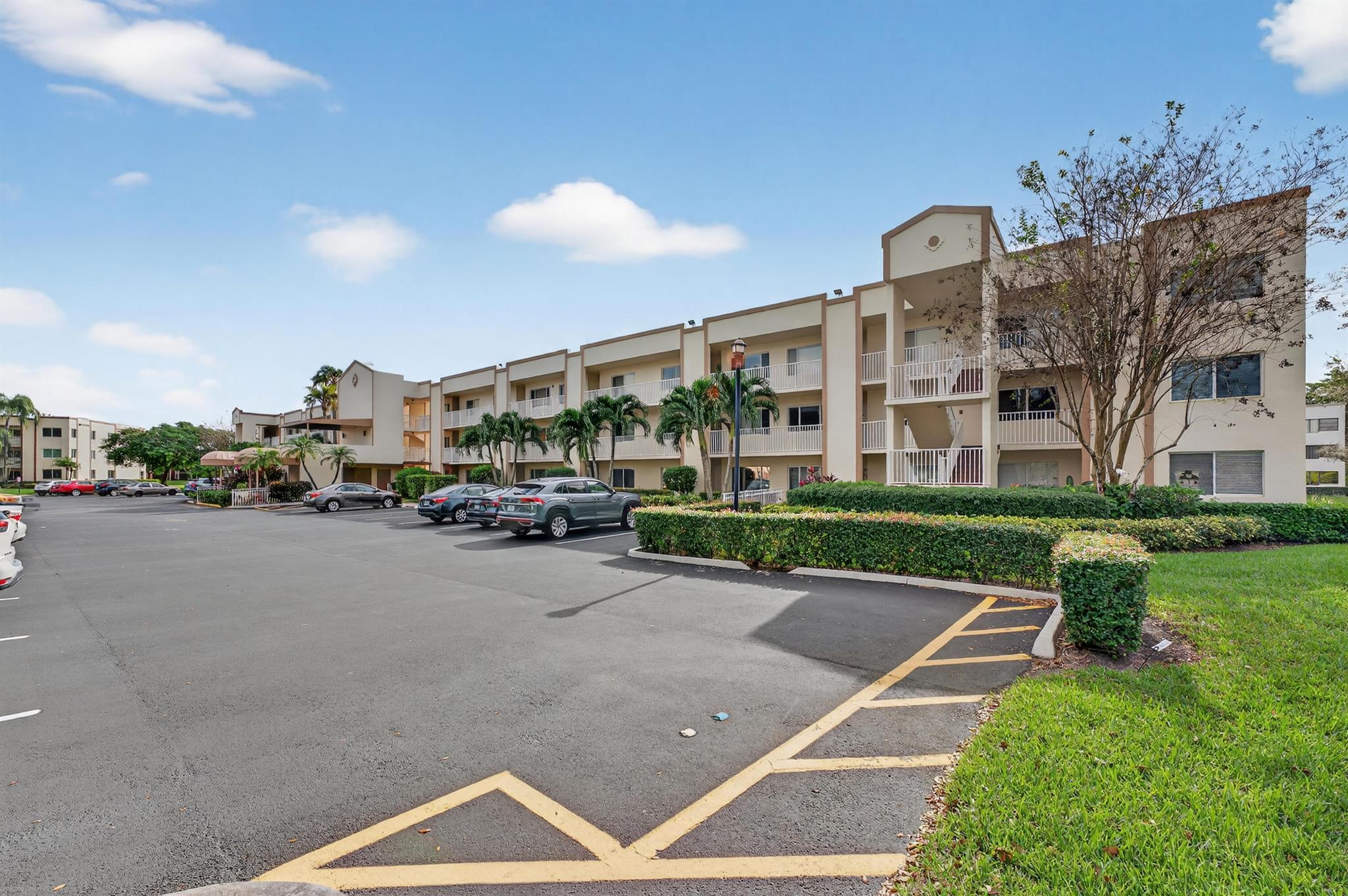 DEVON CONDOMINIUM - Residential