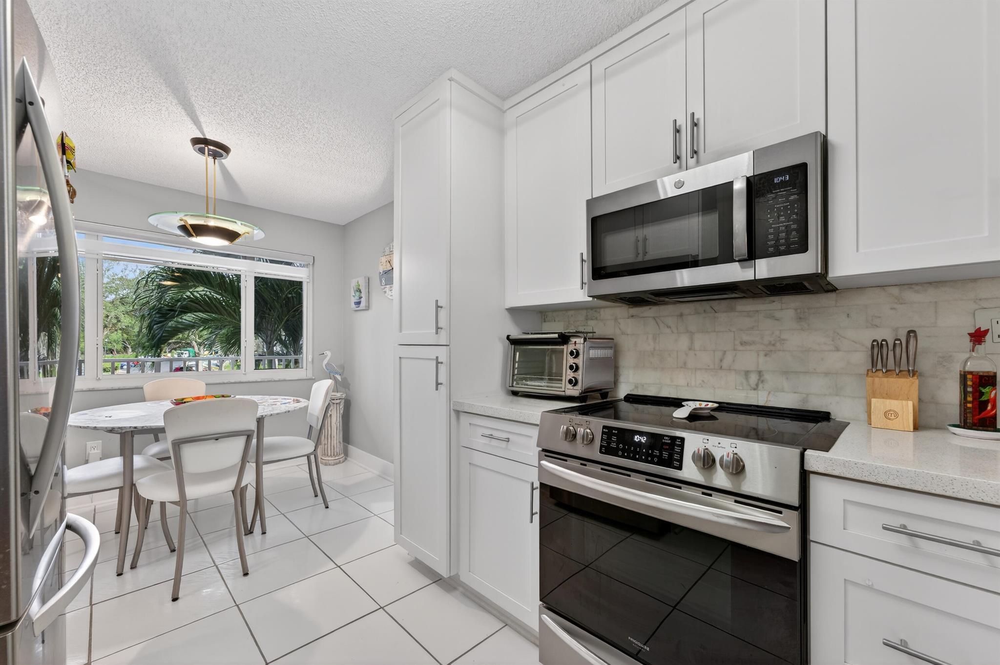 DEVON CONDOMINIUM - Residential