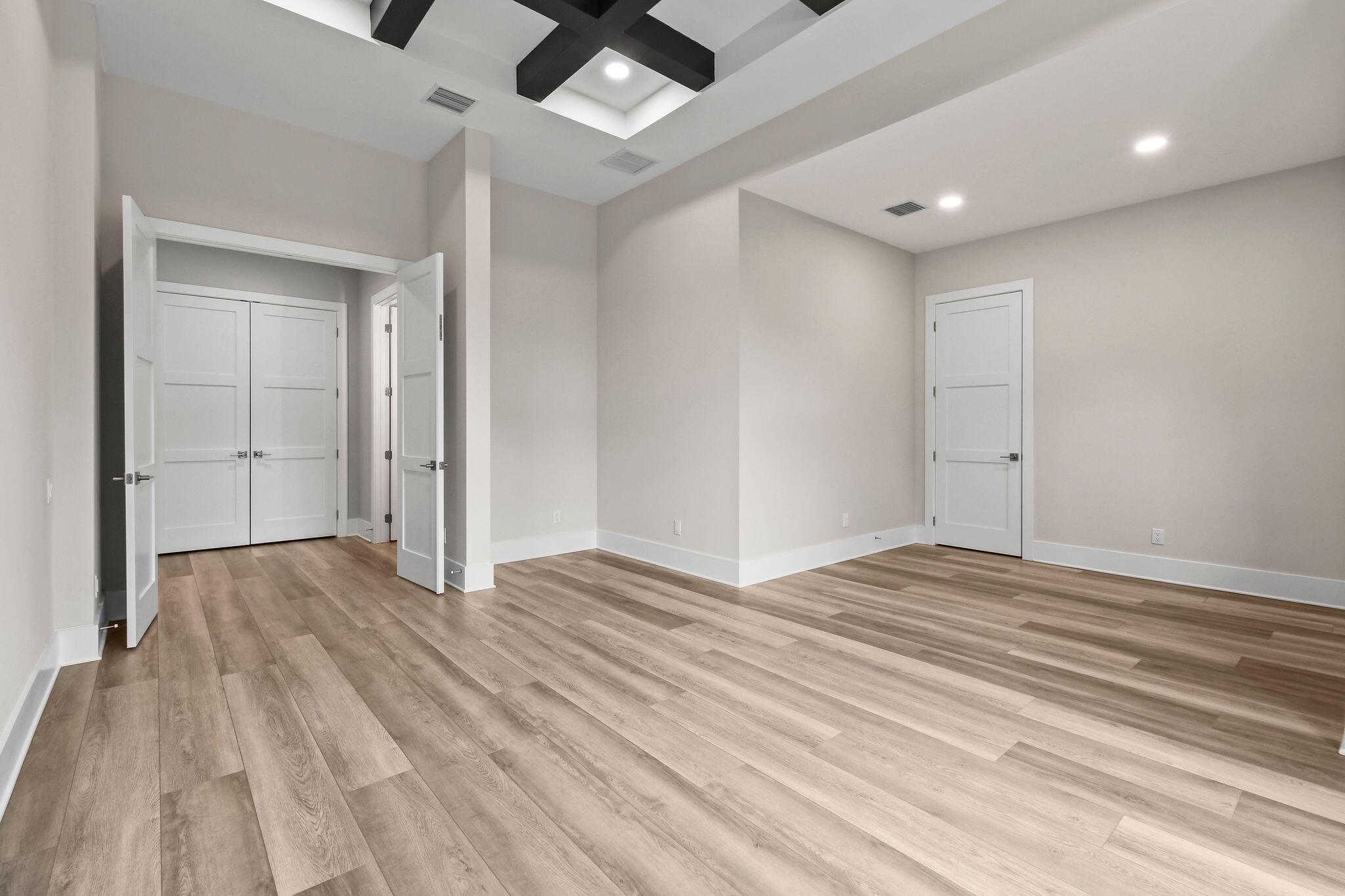 MEDALIST CLUB - Residential