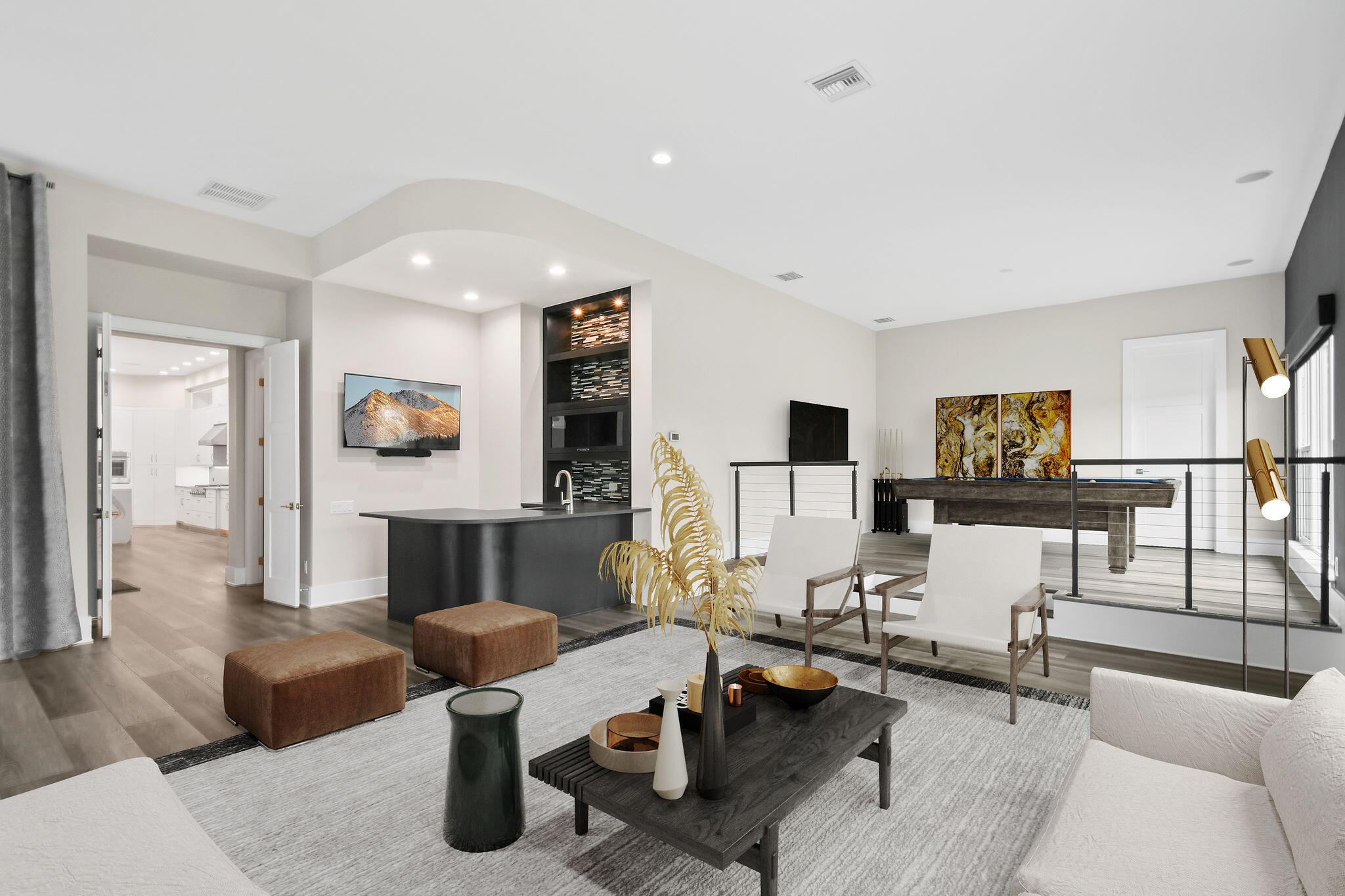 MEDALIST CLUB - Residential