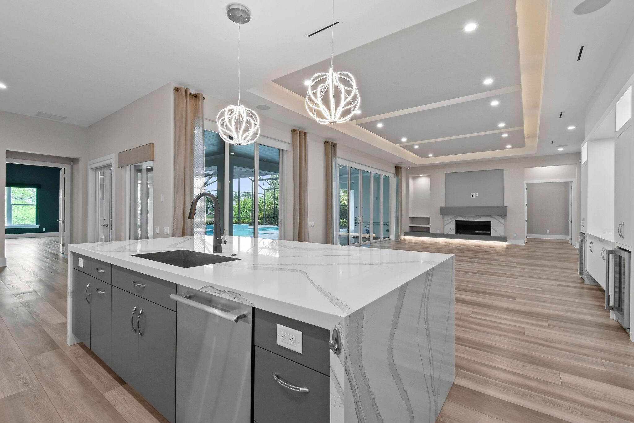 MEDALIST CLUB - Residential