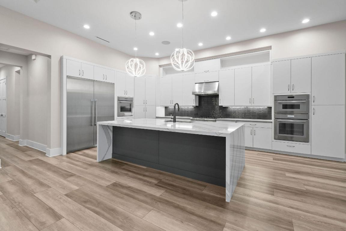 MEDALIST CLUB - Residential