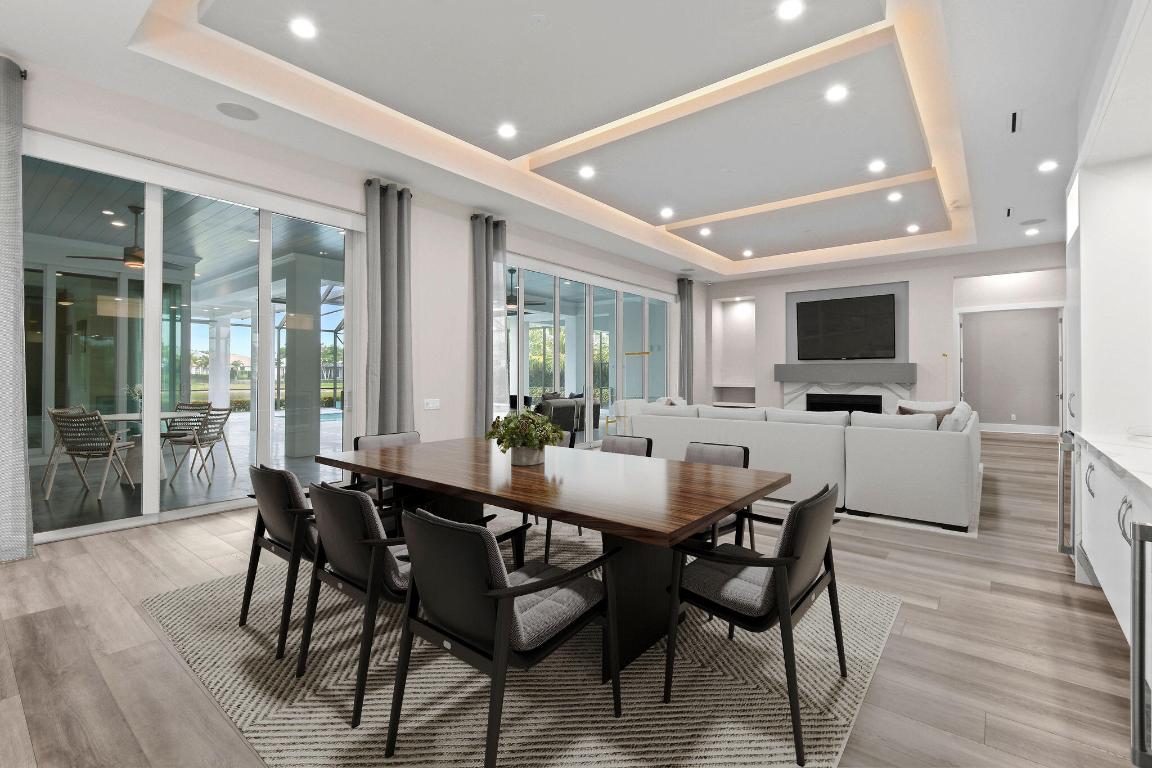 MEDALIST CLUB - Residential