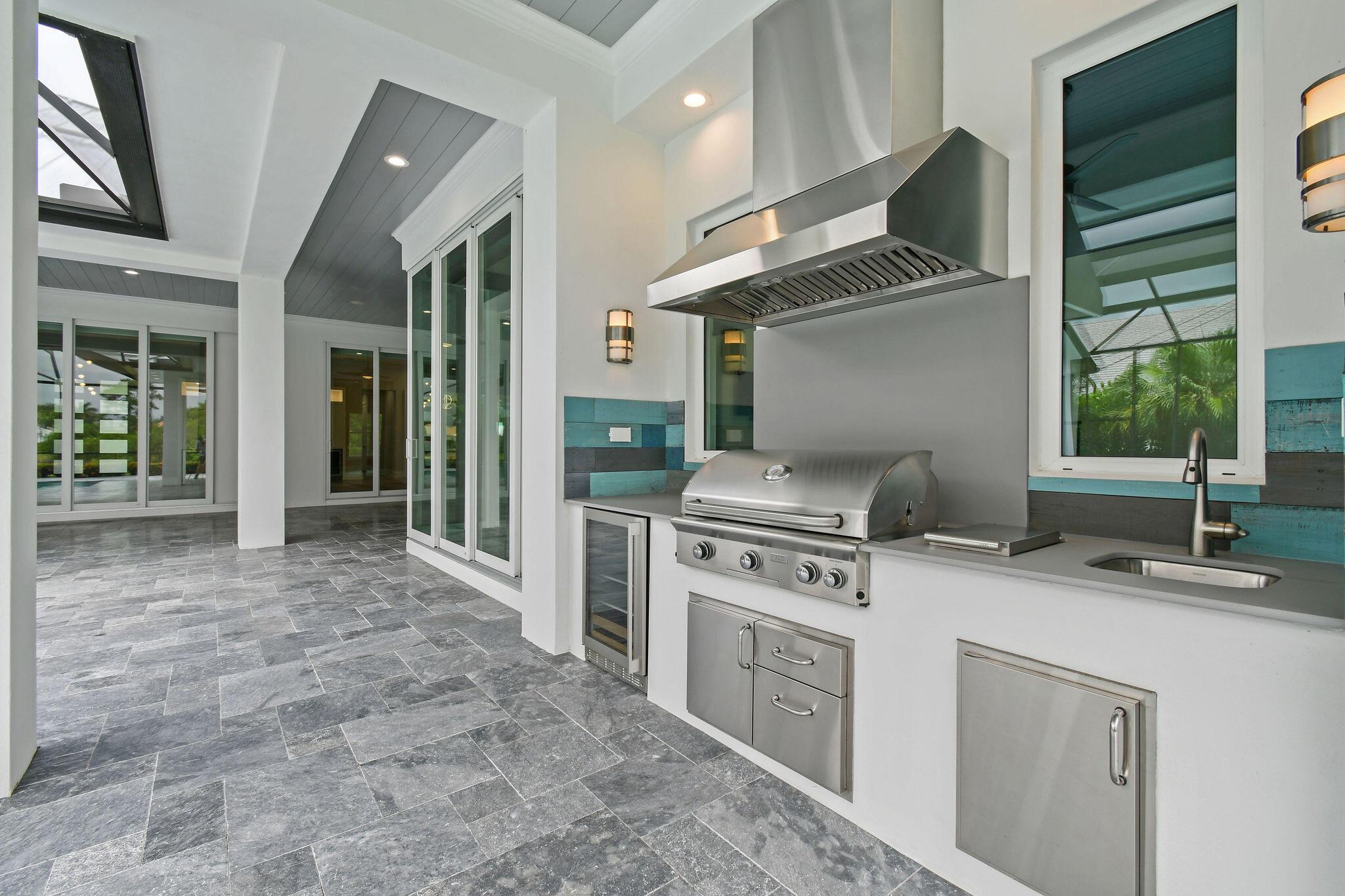 MEDALIST CLUB - Residential