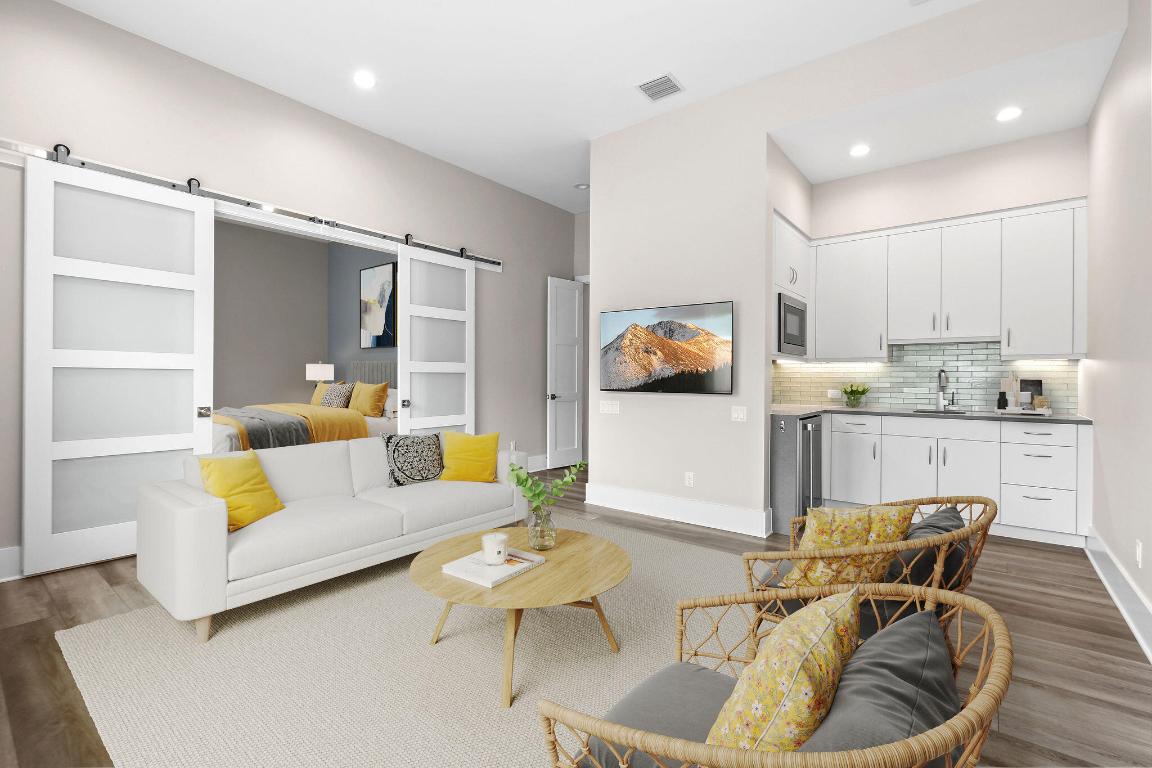 MEDALIST CLUB - Residential