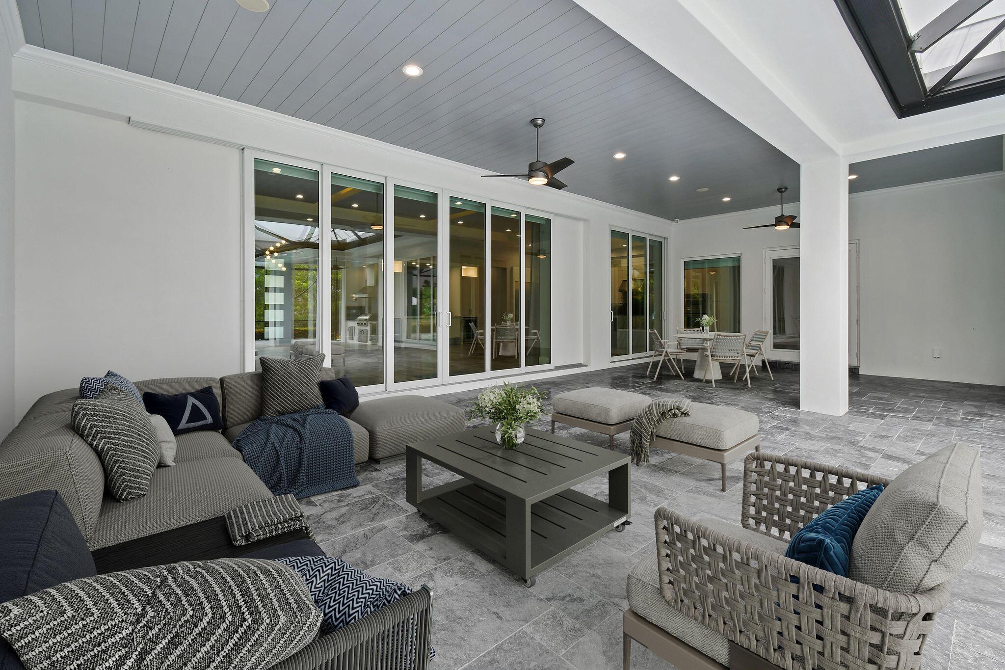 MEDALIST CLUB - Residential