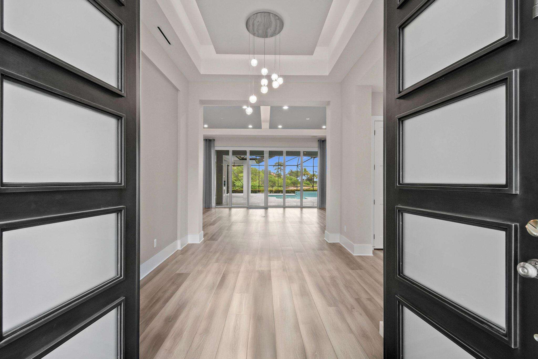 MEDALIST CLUB - Residential