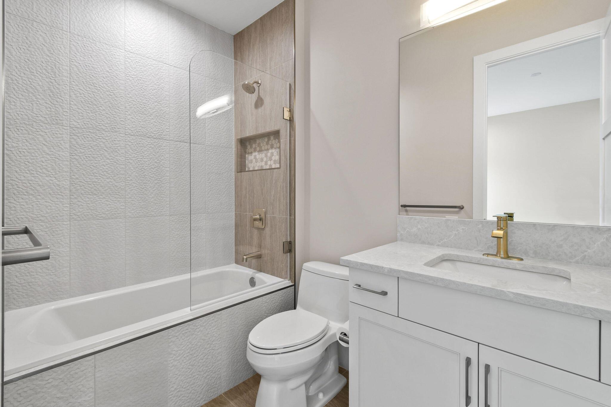 MEDALIST CLUB - Residential