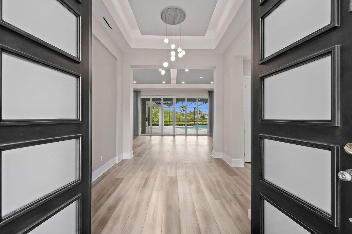 MEDALIST CLUB - Residential