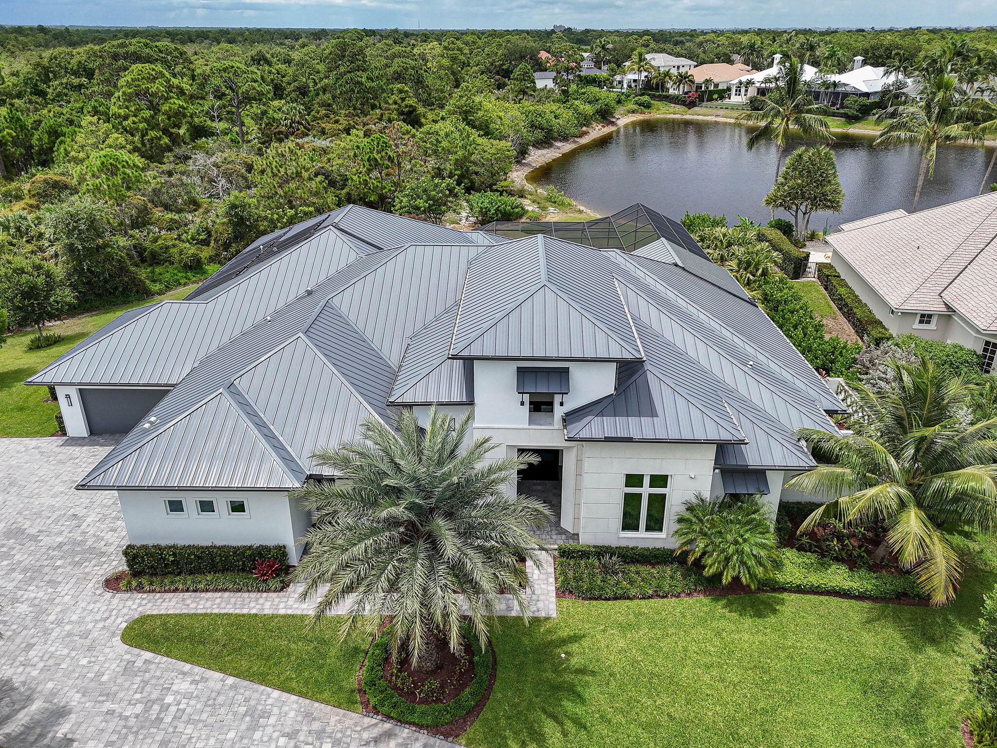 MEDALIST CLUB - Residential