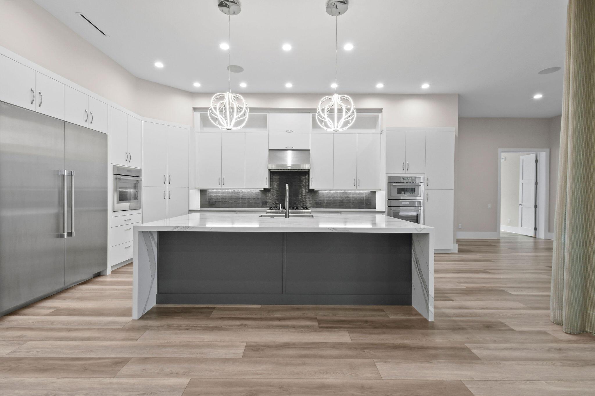 MEDALIST CLUB - Residential