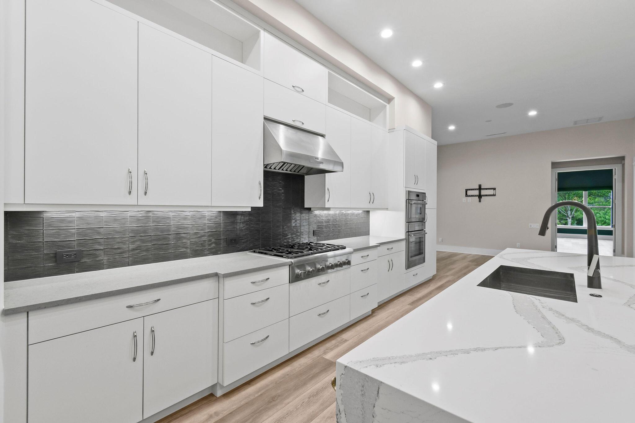 MEDALIST CLUB - Residential