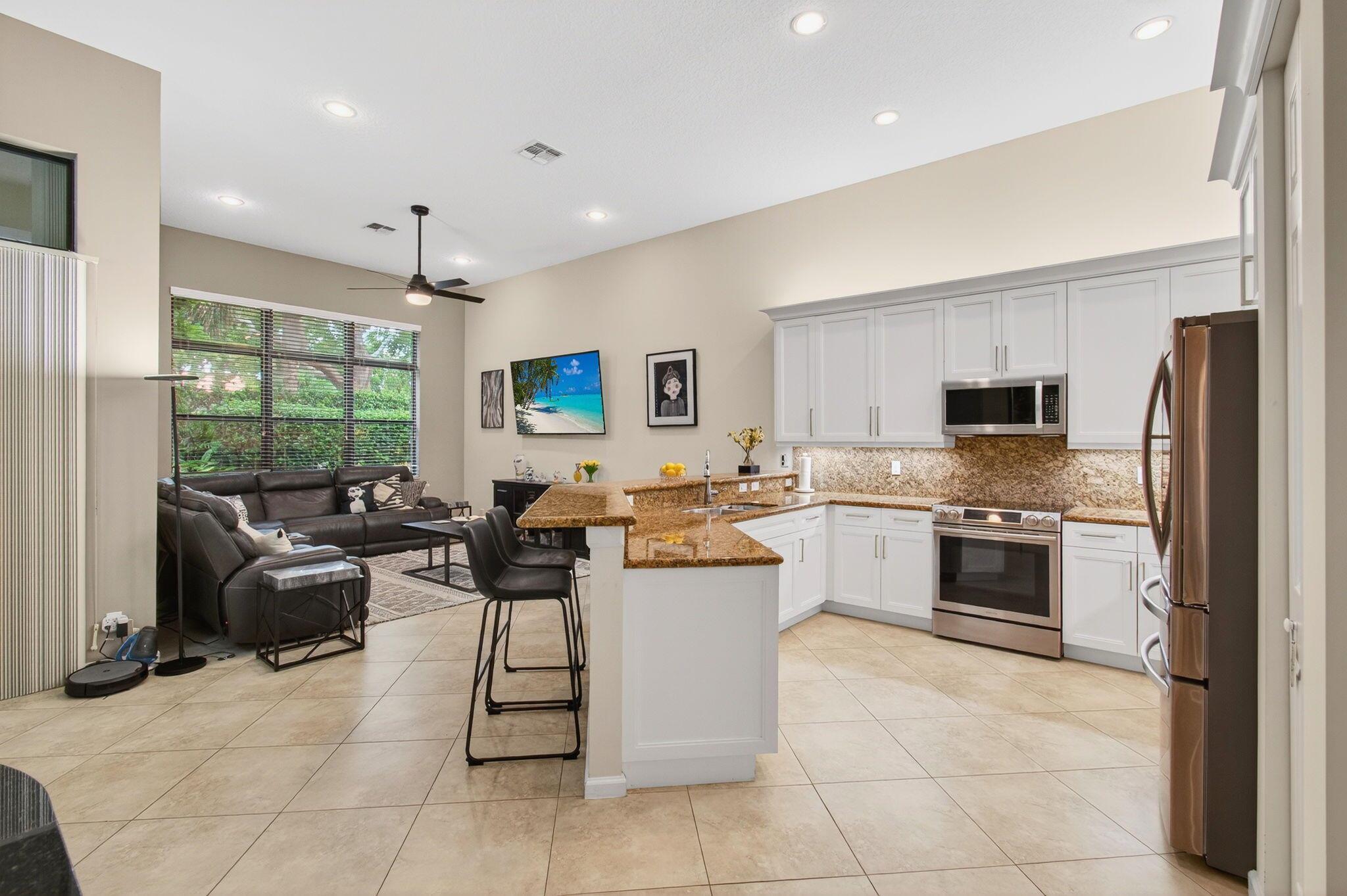 TIVOLI LAKES - Residential