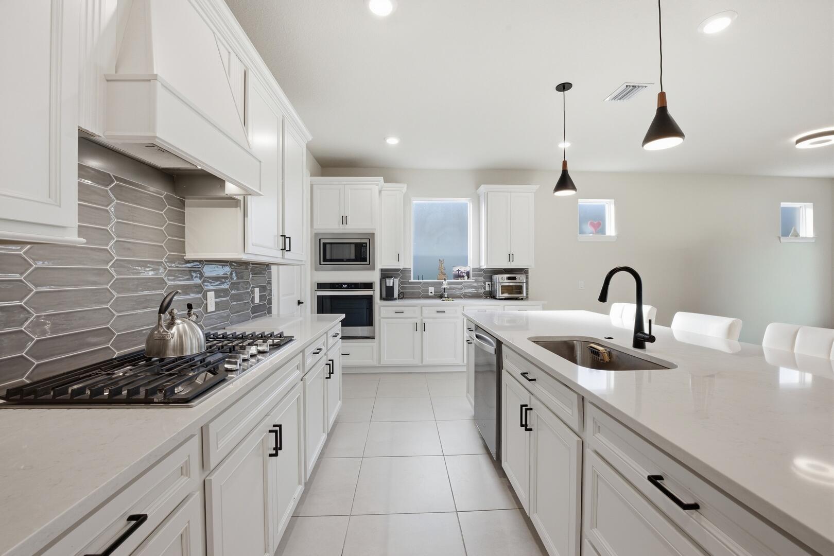 WINDSONG ESTATES - Residential