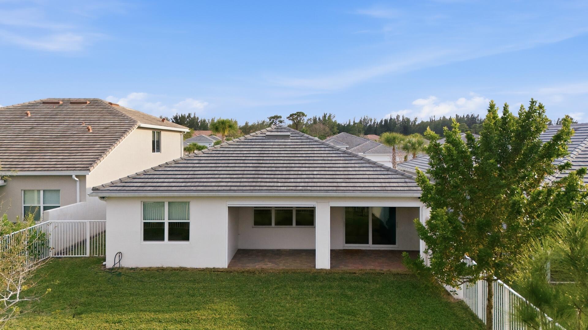 WINDSONG ESTATES - Residential