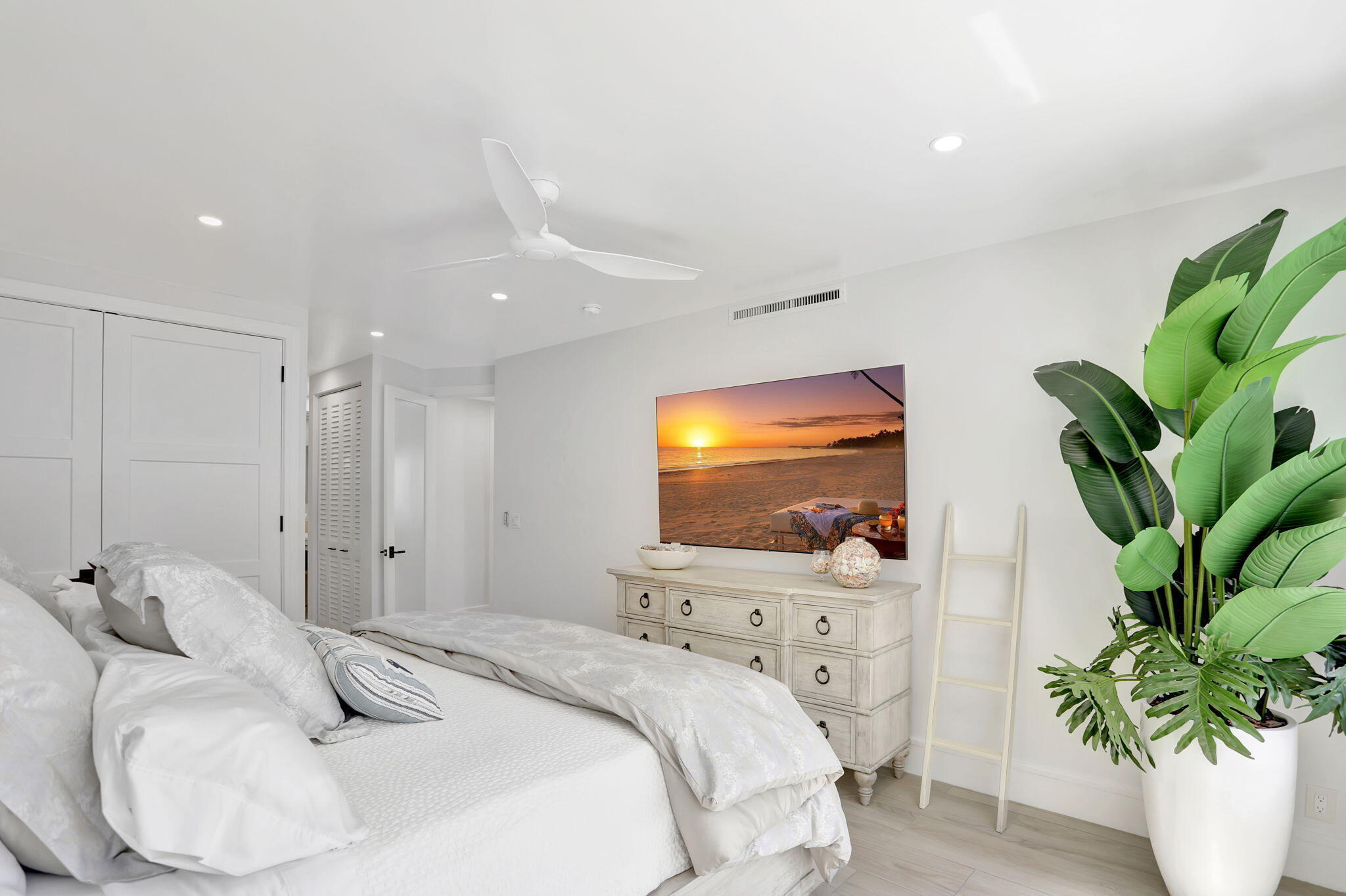 OPAL TOWERS - Residential