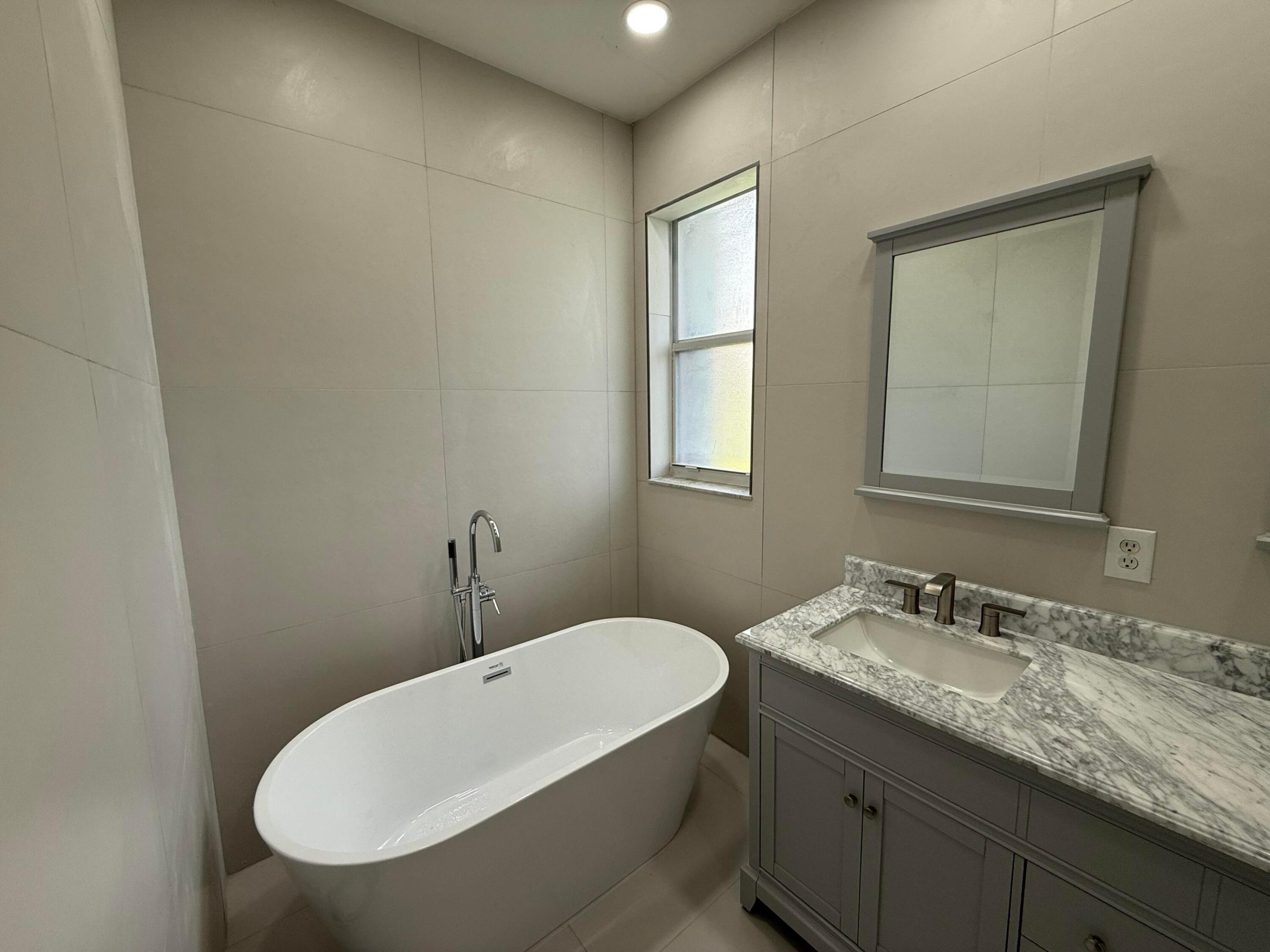 MADISON LAKES - Residential Lease
