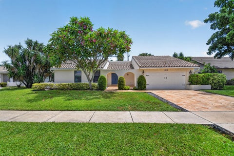 Tiny photo for 2606 SW 23rd Cranbrook Drive, Boynton Beach, FL 33436 (MLS # B26070780)