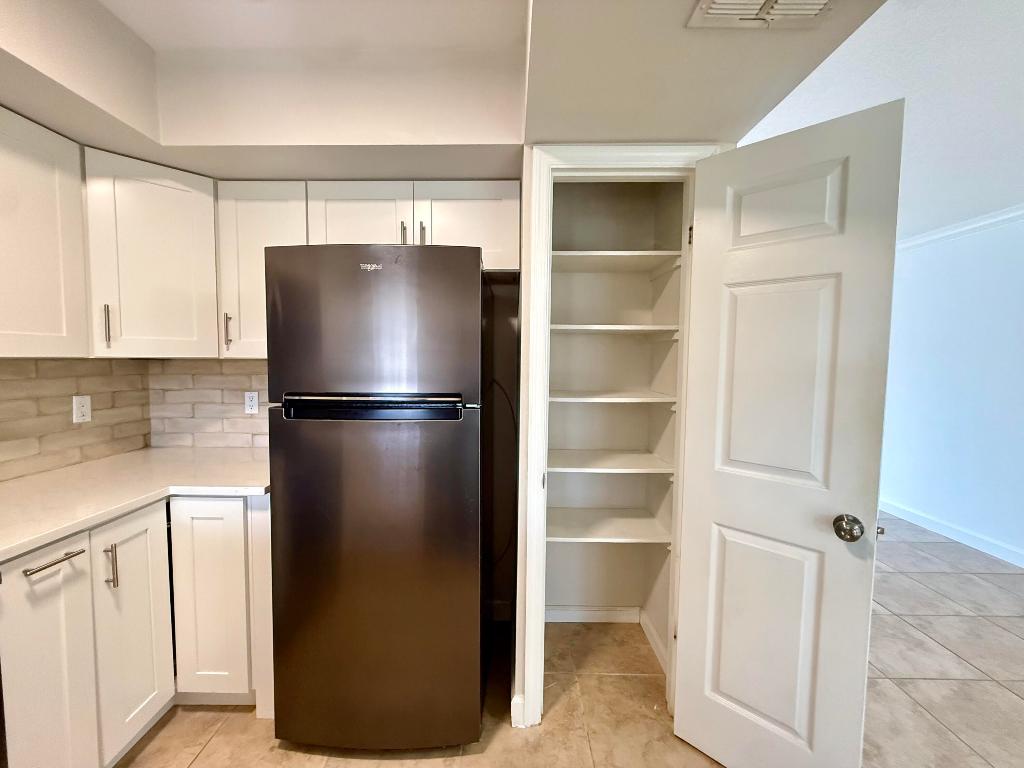 PORT ST LUCIE FLORESTA PINES UNIT 2 - Residential Lease