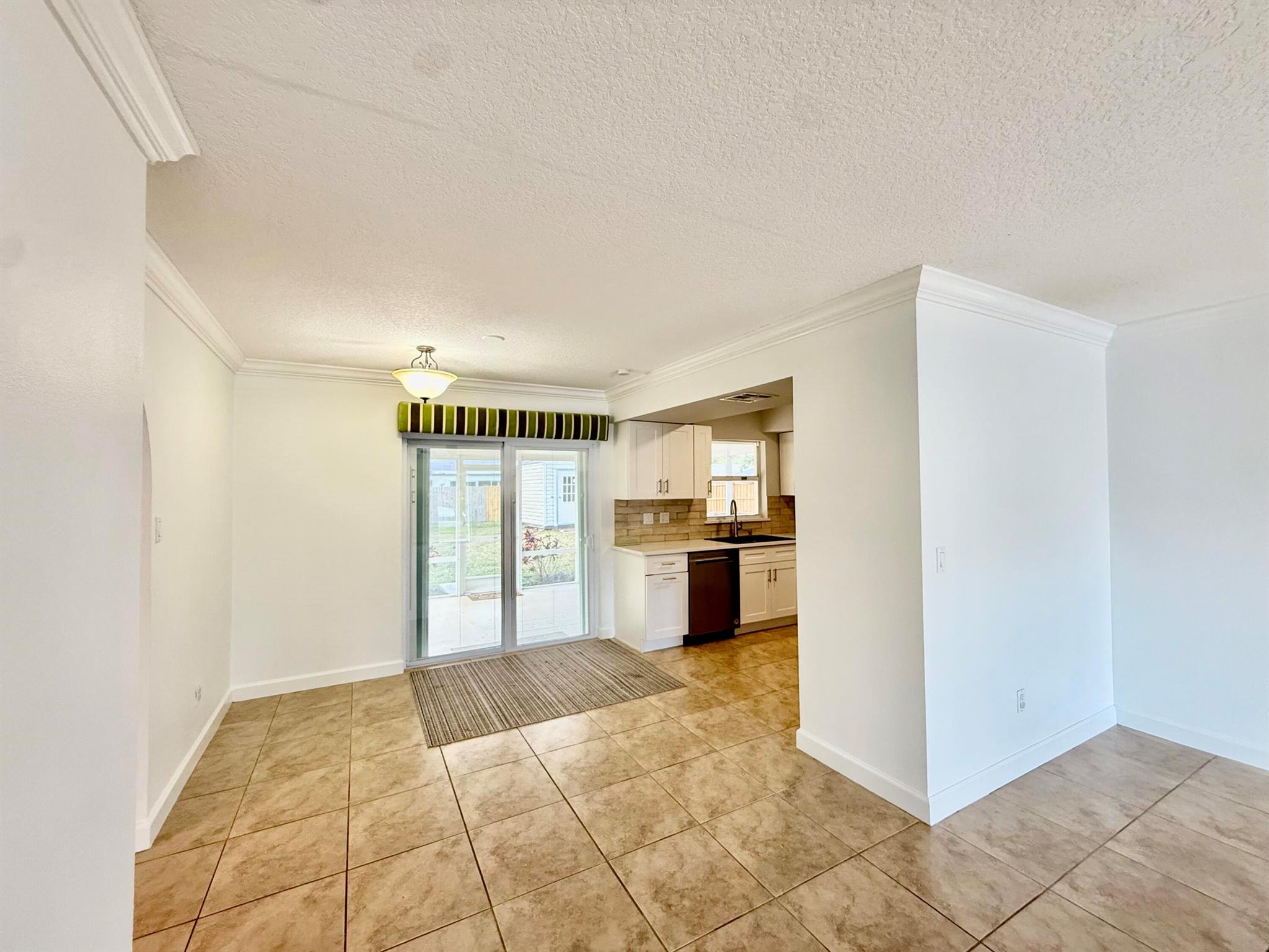 PORT ST LUCIE FLORESTA PI - Residential Lease