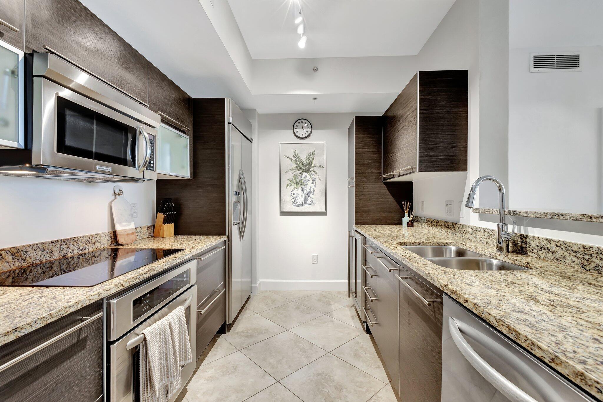 CITYPLACE SOUTH TOWER - Residential Lease