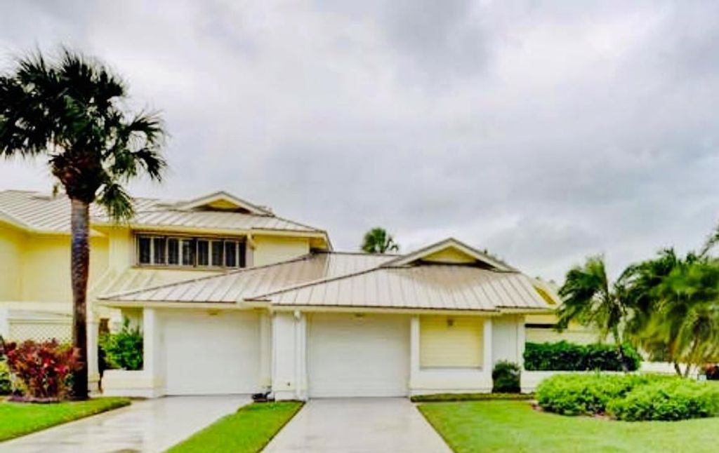 Photo of 5624 SE Foxcross Place, Stuart, FL 34997 (MLS # R10733432)