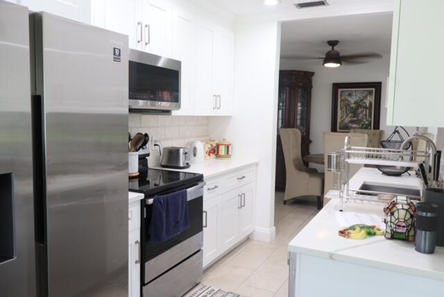 CRYSTAL LAKE VILLAS - Residential