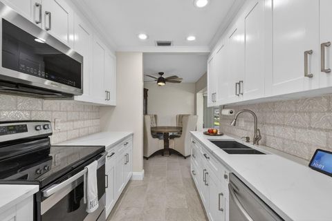 Tiny photo for 4361 NW 12th Drive NW, Deerfield Beach, FL 33064 (MLS # R11148651)