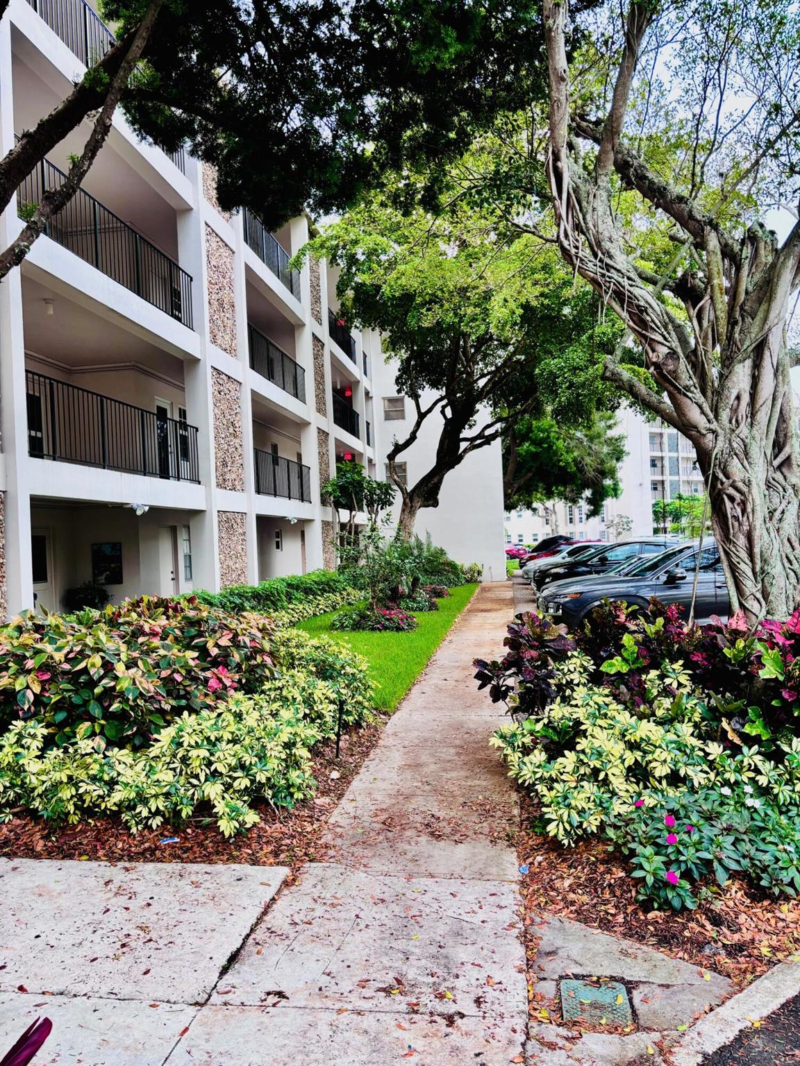 NO 3 PALM-AIRE COUNTRY CL - Residential Lease