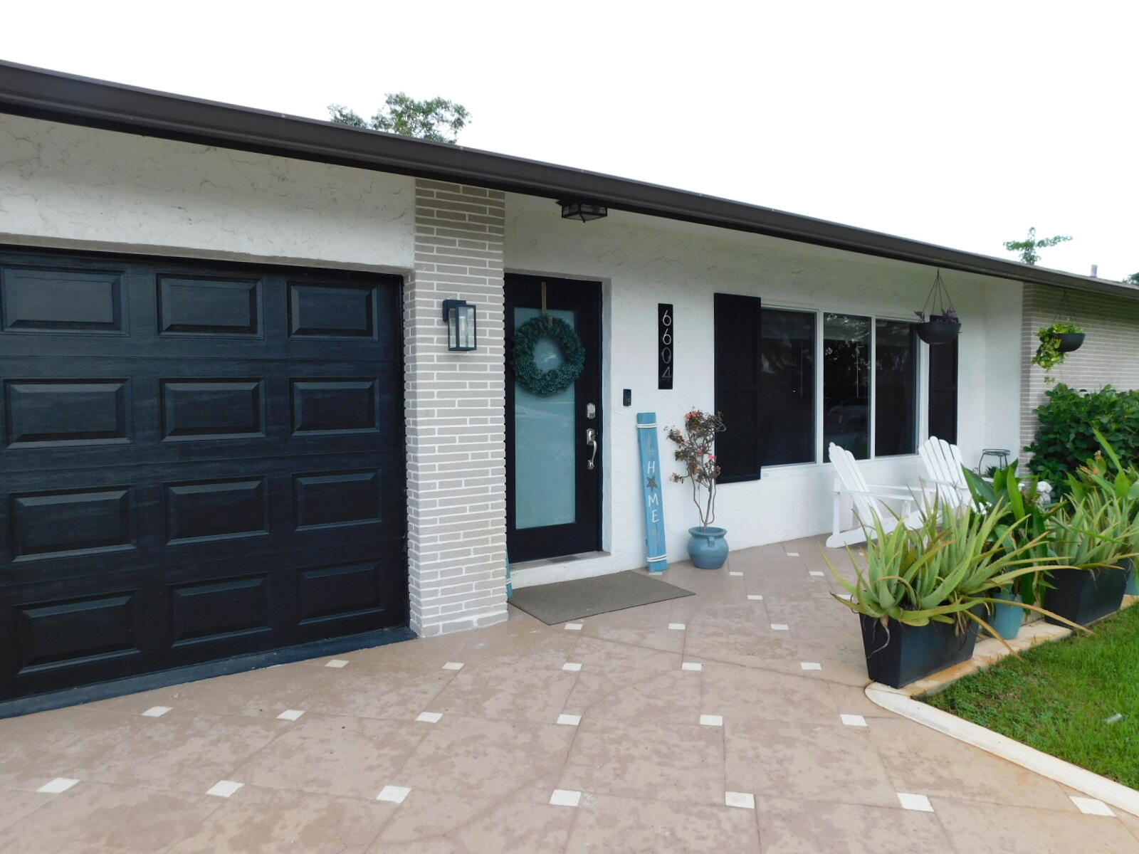 6604 NW 93RD Avenue