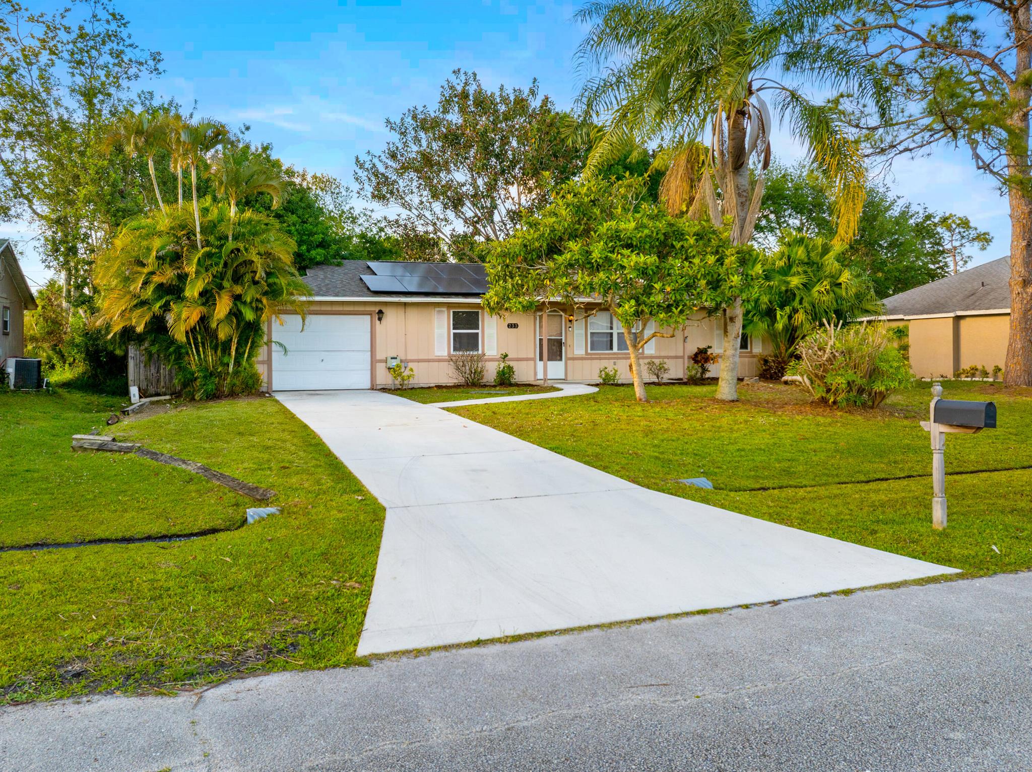 233 SW Pagoda Terrace