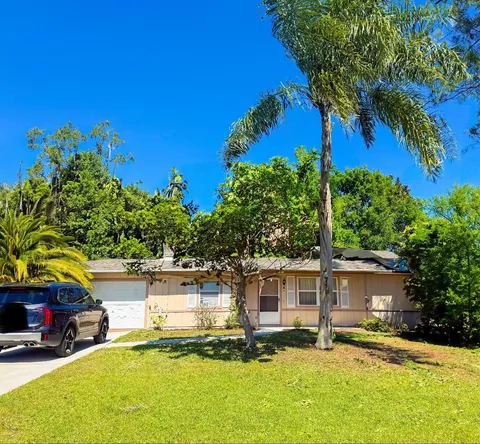 233 SW Pagoda Terrace, Port St Lucie, FL MLS: R11072753