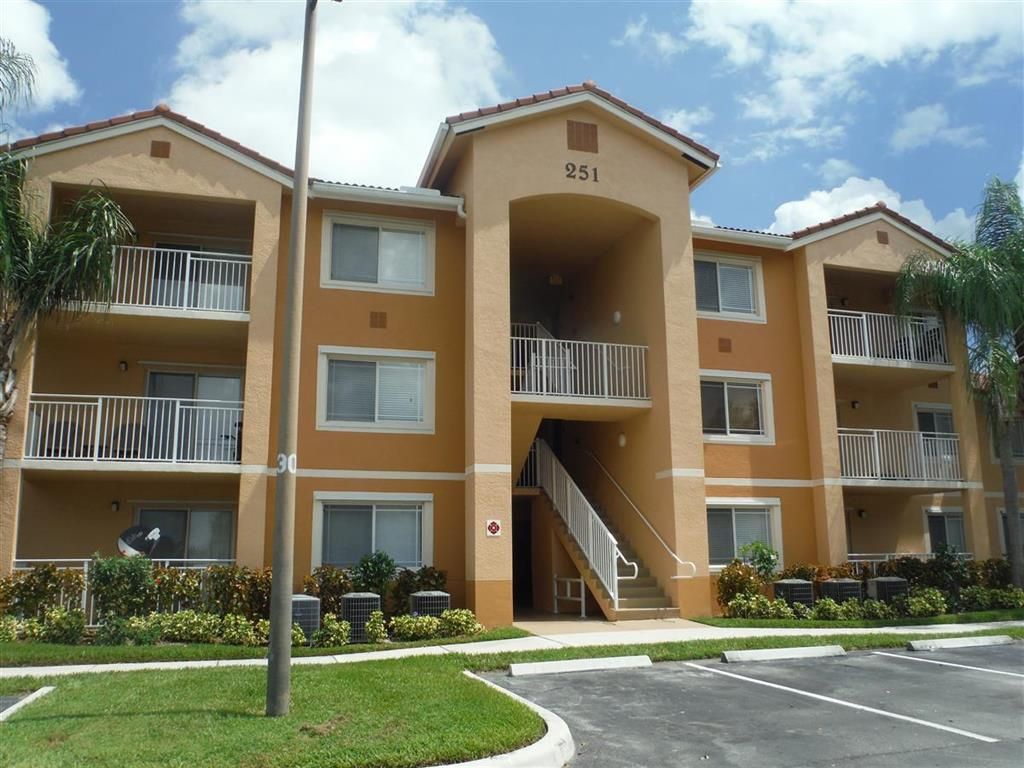 Photo of 251 SW Palm Drive #101, Port Saint Lucie, FL 34986 (MLS # R10697898)